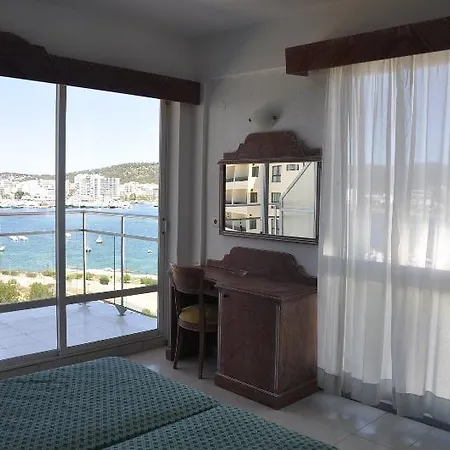 Neptuno Hotel
