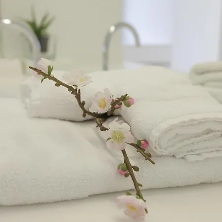 Appartement Patio Blanco Luxury