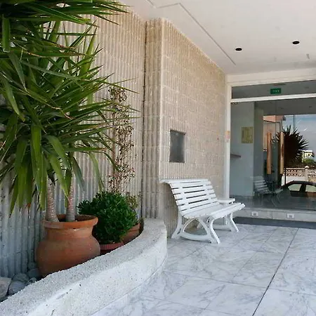 Molins Park Hotel