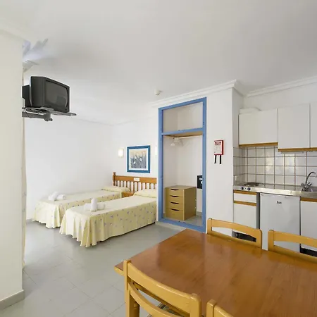 Sol Bay Apartahotel 2*